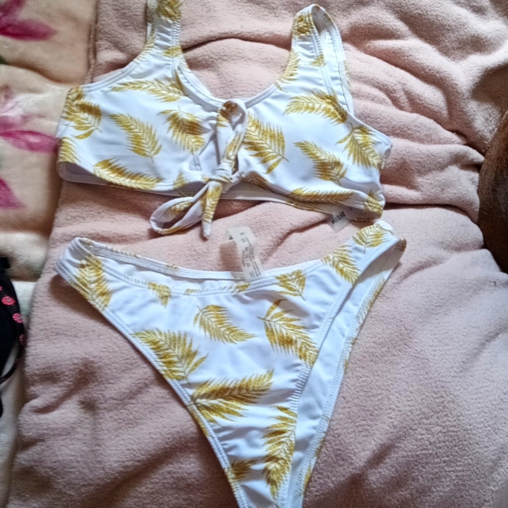 Bathing suit